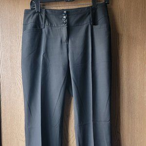 The Limited Lexie Flare Size 4R